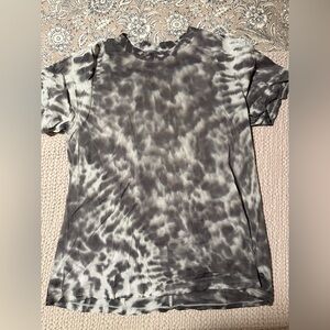 lululemon athletica Gray Tie-Dye Short Sleeve Tee